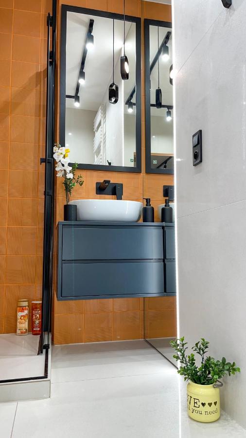 Comfortable 1-Room Apartment Close To The Center Warszawa Eksteriør billede