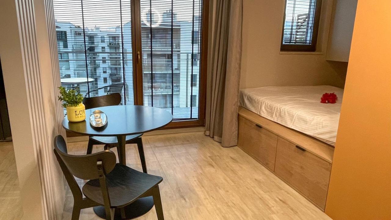 Comfortable 1-Room Apartment Close To The Center Warszawa Eksteriør billede